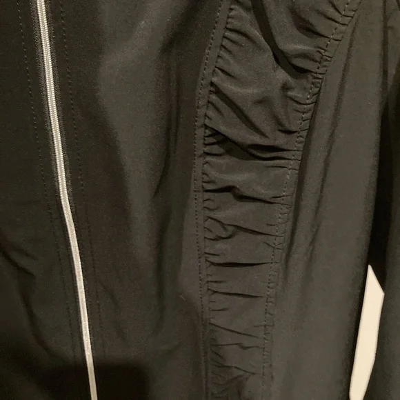 Chico’s Zenergy lightweight jacket - Picture 3 of 4